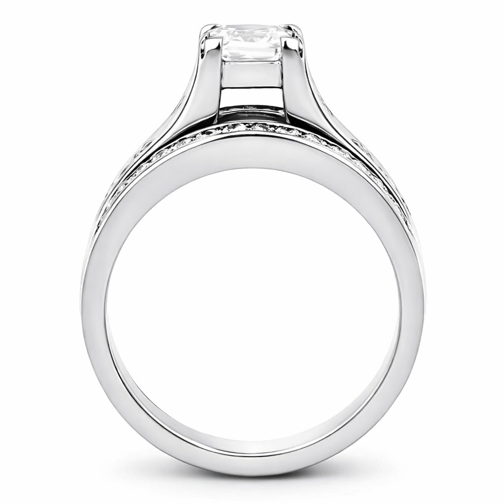 TK0W383 - High polished (no plating) Stainless Steel Ring with AAA Grade CZ  in Clear