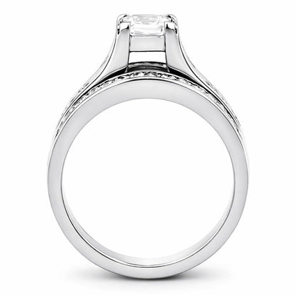 TK0W383 - High polished (no plating) Stainless Steel Ring with AAA Grade CZ  in Clear
